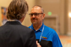 Golbon SPR Orlando Apr13 ShowFloor 07676